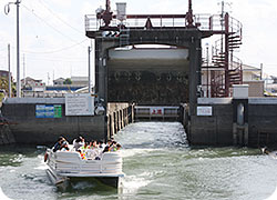 Nabekawa River Lock Gate
