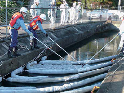Water quality accident response drill(Gunma Canal)