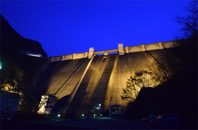 Fantastic View of Illuminated Urayama Dam