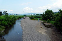 㗬