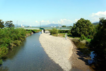 㗬