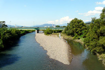 㗬