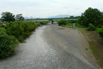 㗬