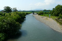 㗬