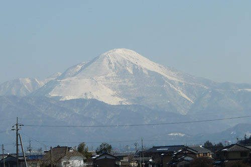 雪化粧の伊吹山