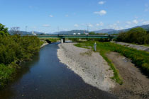 㗬
