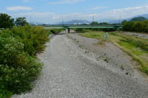 㗬