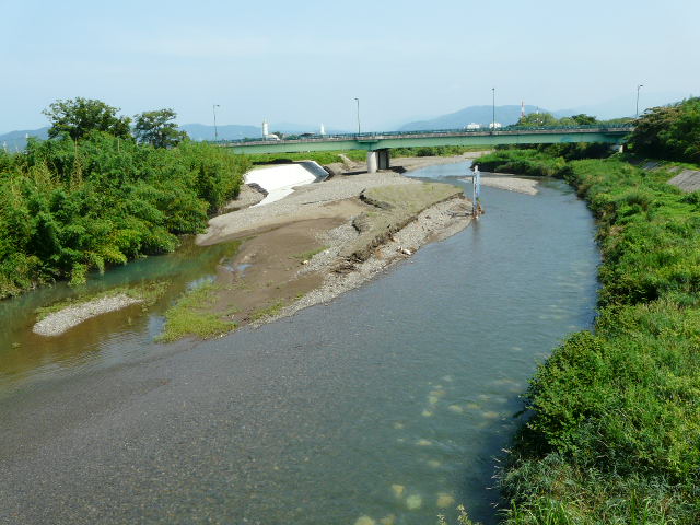 㗬