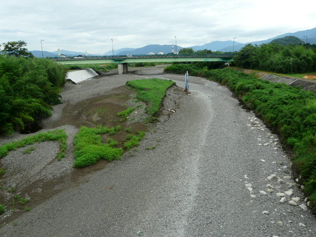 㗬