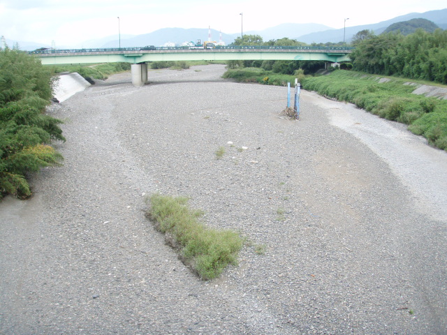 㗬