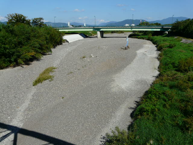 㗬