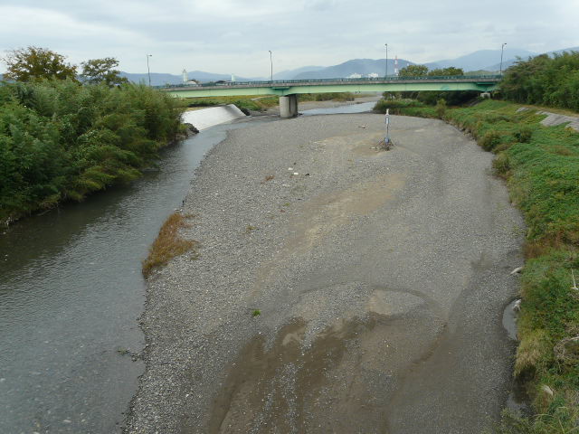 㗬