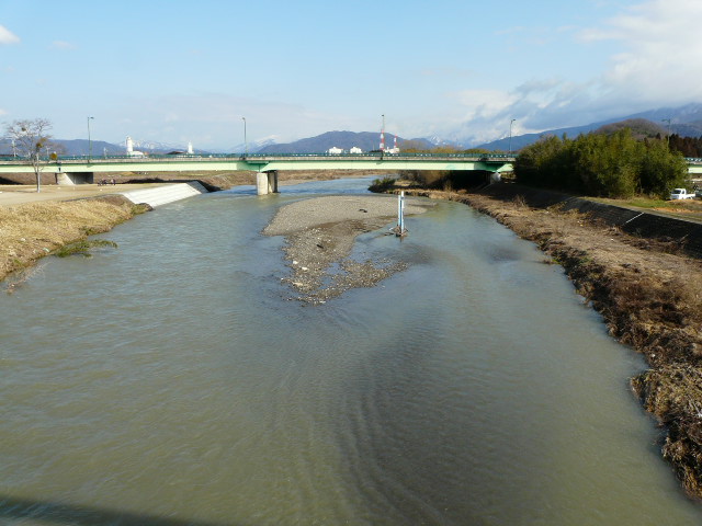 㗬