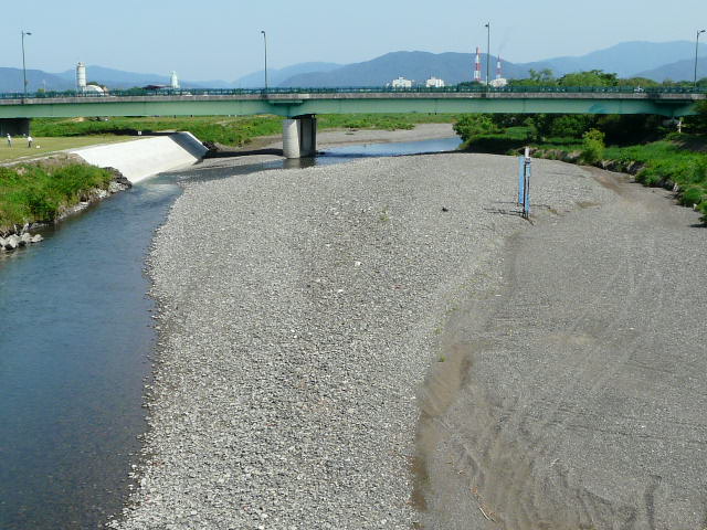 㗬