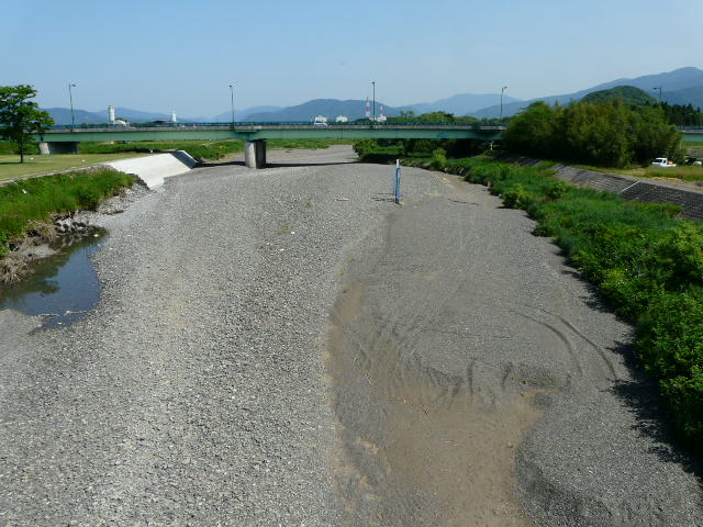 㗬