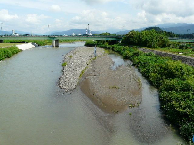 㗬