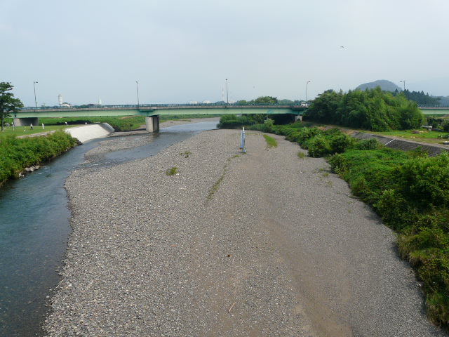 㗬