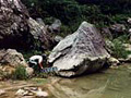 鞍掛石