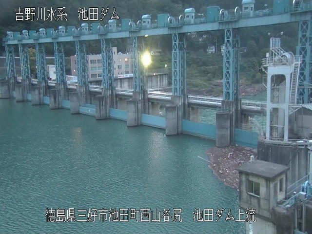 池田ダム上流 カメラ画像