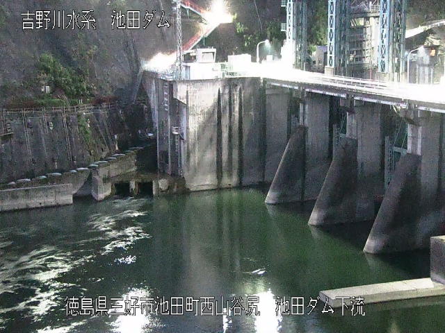 池田ダム下流 カメラ画像