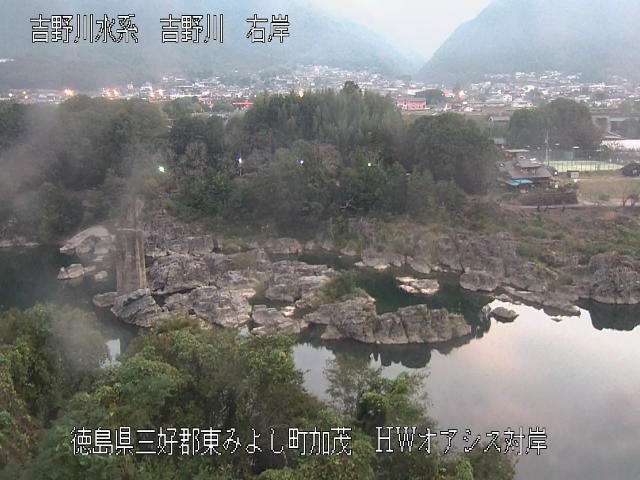 ハイウェイオアシス対岸 カメラ画像
