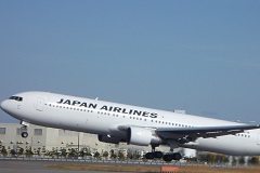 ＪＡＬ　ボーイング737-800