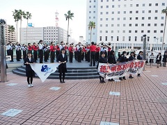 街角に力強く爽やかな音色が流れます♪