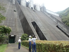 ダム管理業務見学（富郷ダム）