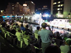 月夜の新町川水際公園